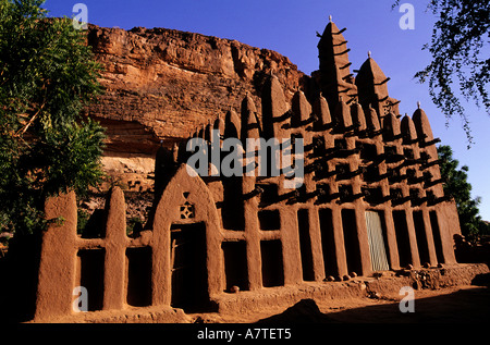 Mali, Pays Dogon, mosquée de Teli, village au bas de la falaise de Bandiagara Banque D'Images