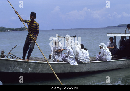 Les femmes musulmanes à Banda Aceh island îles Moluques en Indonésie Banque D'Images