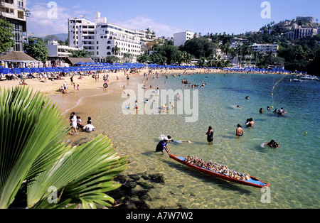 L'État de Guerrero, Mexique, Acapulco, plage de la Caleta Banque D'Images
