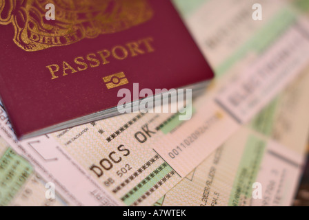 Passeport biométrique et DOCS OK d'embarquement Banque D'Images