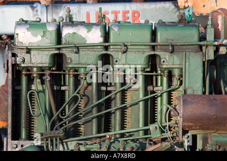 Un vieux moteur diesel Lister Banque D'Images