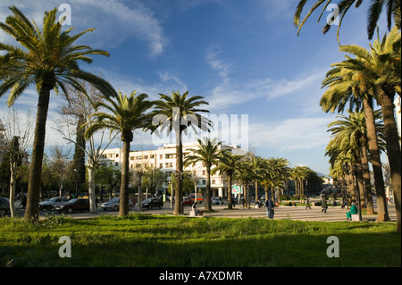 Maroc, Fes : Fes Fes Ville Nouvelle (Nouveau), Place Florence le long de l'Avenue Hassan II Banque D'Images