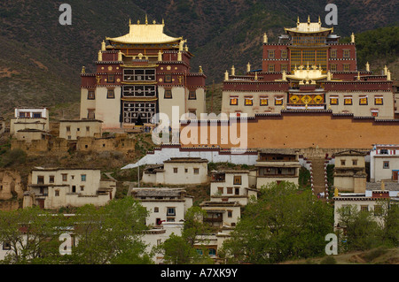 Songzhanling monastère. Zhongdian. La préfecture autonome tibétaine de Xian de dêqên. La province du Yunnan. Chine Banque D'Images