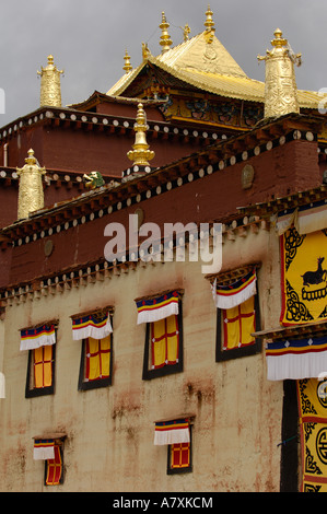 Songzhanling monastère. Zhongdian. La préfecture autonome tibétaine de Xian de dêqên. La province du Yunnan. Chine Banque D'Images