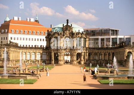 L'Europe, l'Allemagne, la Saxe, Dresde. Le Palais Zwinger (b. 1728), vue de la cour Banque D'Images