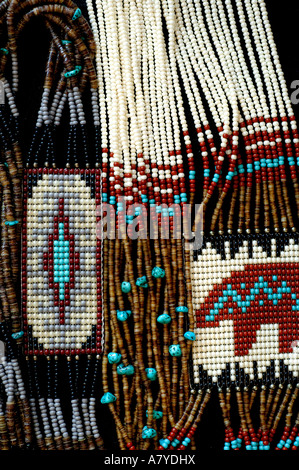 Au sud-ouest, American Indian Art & Artisanat. Colliers de perles classique de travail. Des biens. Banque D'Images