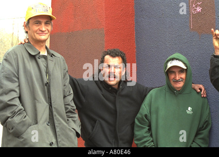 Les amis âgés de 36 à 55 ans bénéficiant d'Cinco de Mayo festival. St Paul Minnesota USA Banque D'Images