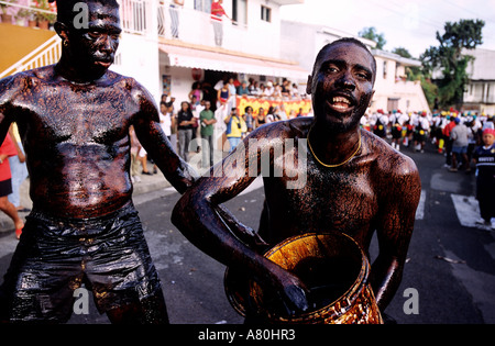 La France, à la Martinique (Antilles françaises), région Centre, Saint Joseph, marroons pendant le carnaval Banque D'Images