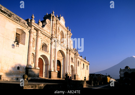 Guatemala, Cordillère centrale, Sacatepequez, Guatemala, Cathédrale de Santiago Banque D'Images