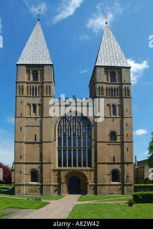 Southwell Minster 12e 14e siècle cathédrale normande Dorset UK Angleterre GO Banque D'Images