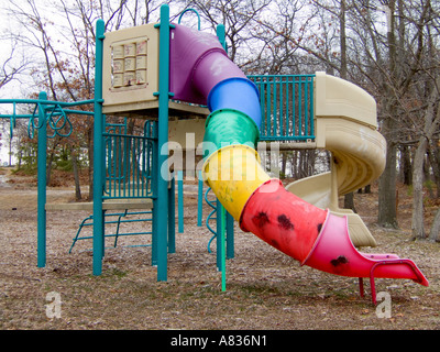 Aire de jeux pour enfants à glisser Banque D'Images