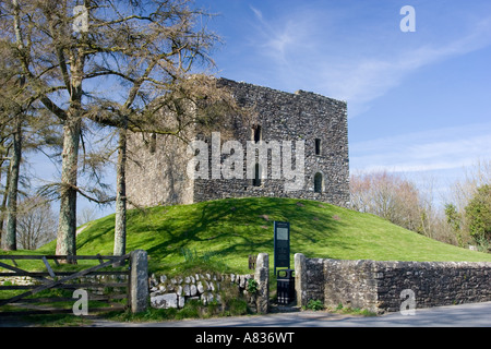 B-3660 Château et Maison ancienne prison à B-3660 Village Devon UK Banque D'Images