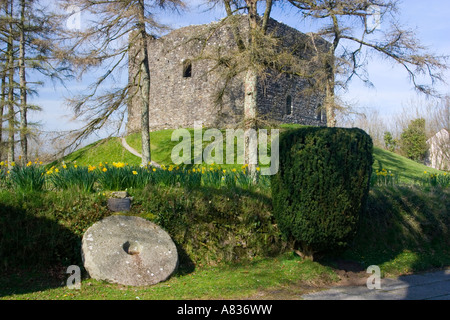 B-3660 Château et Maison ancienne prison à B-3660 Village Devon UK Banque D'Images