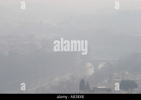 Plus de smog Rome, Italie Banque D'Images