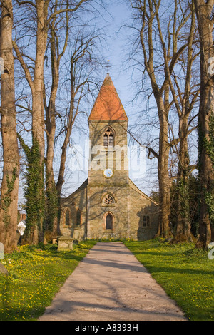 Chemin d'église paroissiale de St Beuno 1802 Tour de l'ouest et de l'horloge Aberriw of Berriew Powys Pays de Galles UK Banque D'Images