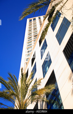 Manchester Grand Hyatt Hotel à un market place, San Diego, California, USA Banque D'Images