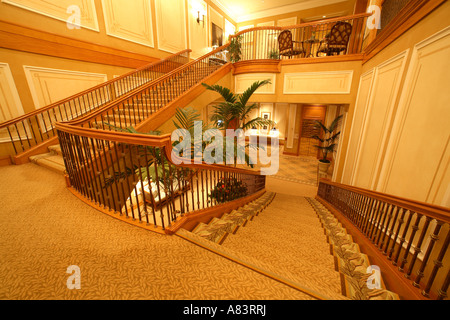 Couloir dans Four Seasons Resort Aviara, north San Diego at 7100 quatre saisons point, Carlsbad, Californie, États-Unis Banque D'Images