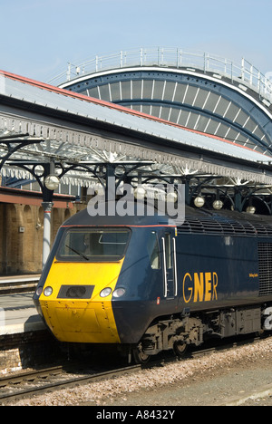 GNER la classe 43 125 trains à grande vitesse à la gare de York en Angleterre Banque D'Images