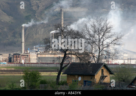L'usine de plomb Sometra Copsa Mica est la ville la plus polluée d'Europe Avril 2007 Roumanie Banque D'Images