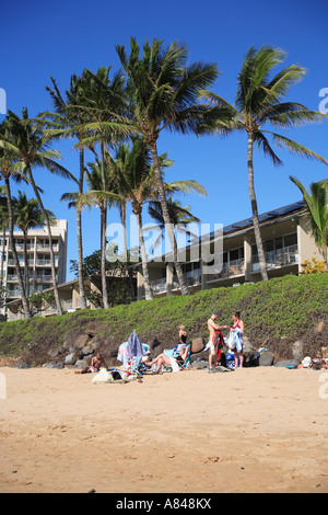Les touristes à Kamaole Beach Park II à south kihei road, kihei, Maui, Hawaii, USA Banque D'Images