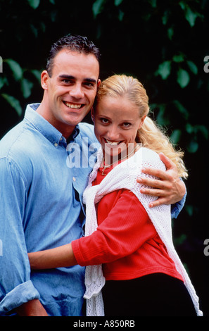 Outdoor portrait of young woman in garden. Banque D'Images