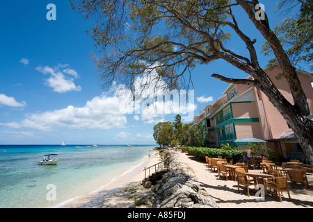 Hébergement en bord de mer, l'Almond Beach Club, St James, West Coast, Barbados, Caribbean Banque D'Images