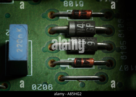 Résistances sur un circuit imprimé, Close Up. Banque D'Images