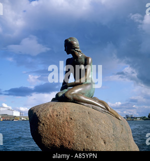 La petite sirène, statue en bronze d'Edvard Eriksen 1913, copenhague, Danemark, Europe Banque D'Images