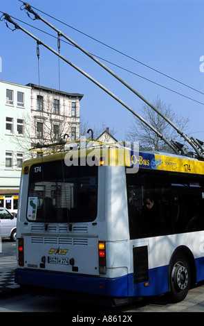 Electric Trolleybus, Solingen, Rhénanie du Nord-Westphalie, Allemagne. Banque D'Images