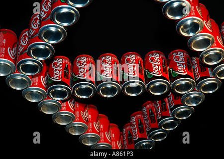 Les canettes de Coca Cola Banque D'Images