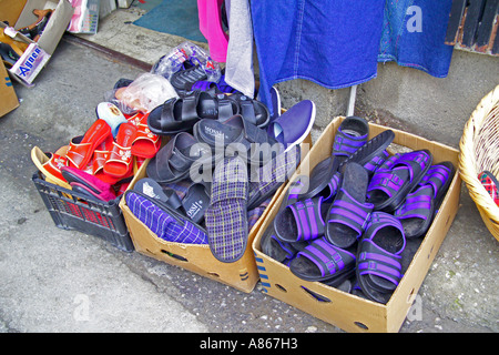 Shoes for sale in la place de marché Banque D'Images