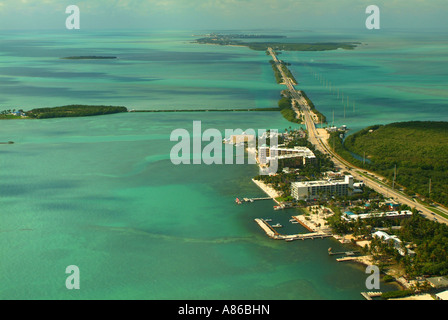 Des touches supérieures aériennes près de Islamorada Banque D'Images