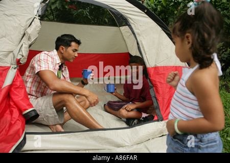 Camping familial Banque D'Images