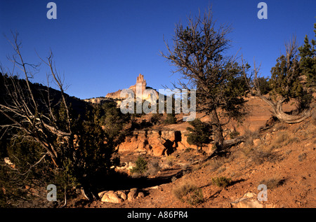 United States USA Routte Route Nationale 66 camions Voitures Gallup Montagnes de Red Rock Banque D'Images
