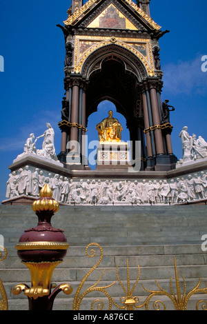 Angleterre Londres Albert Memorial dans les jardins de Kensington Banque D'Images