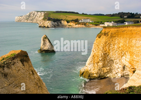 Vue de la Baie d'eau douce les falaises de craie de l'île de Wight Banque D'Images