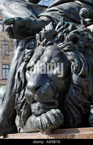 Maxmonument pour le roi Maximilien II allégorie de la force Maximilianstreet Muenchen Munich Haute-bavière Allemagne Banque D'Images