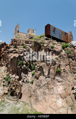 Château Sigmundskron avec l'Alpinen Musée de Reinhold Messner Messner Mountain Museum Firmian dans le Tyrol du Sud Etschtal Ita Banque D'Images