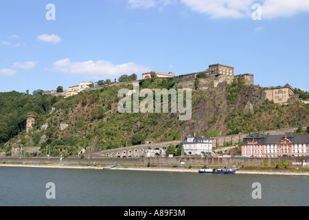 Forteresse Ehrenbreitstein au-dessus du Rhin à Coblence, Allemagne Rhénanie-palatinat Banque D'Images