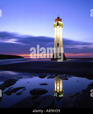 Rock Perch phare de nuit New Brighton le Wirral Merseyside UK Banque D'Images