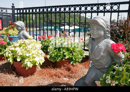 Dothan Alabama, Westgate tennis Center, centre, Movie Gallery Pro Classic, décoration de jardin, fleurs, visiteurs voyages tourisme touristique l Banque D'Images