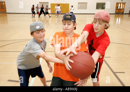 Dothan Alabama, Westgate Park Recreation Center, centre, gymnase de basket-ball, jeu de garçons, balle, voyages touristes voyage tourisme touristique site touristique Banque D'Images