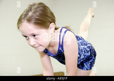 Dothan Alabama, Westgate Park Recreation Center, centre, classe de gymnastique, filles, jeunes jeunes jeunes jeunes jeunes filles enfant enfant enfant enfant enfant enfant enfant, bal Banque D'Images