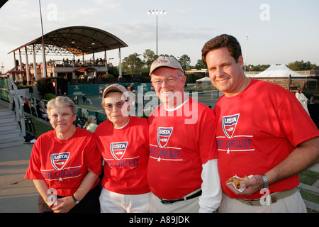 Dothan Alabama, Westgate tennis Center, centre, Movie Gallery Pro Classic, bénévoles ball chasers, les visiteurs voyage visite touristique site touristique Banque D'Images