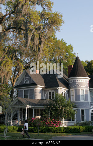 Gainesville Florida,2nd Avenue,Queen Anne maison de style victorien, mousse espagnole, chêne vivant, les visiteurs Voyage voyage tourisme touristique sites touristiques Banque D'Images