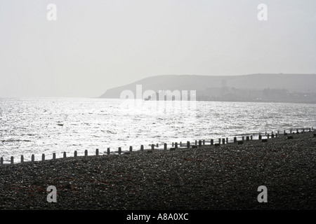 Misty view de la jetée d''Eastbourne Banque D'Images