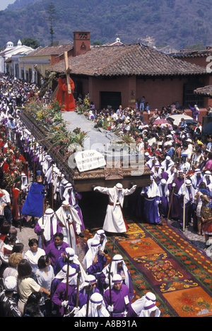 Sacatepequéz Guatemala Antigua Province Semaine Sainte Vendredi Saint Iglesia de La Merced Procession Banque D'Images