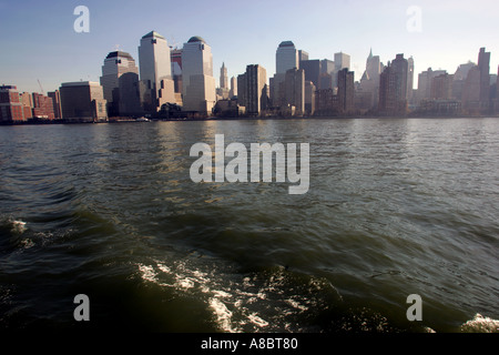 Vue depuis le bateau de tourisme du centre-ville de Manhattan NYC Banque D'Images