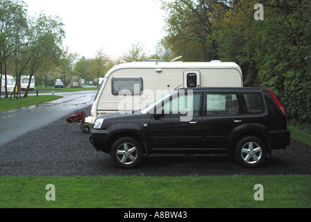 Un jour pluvieux sur une caravane étés site Banque D'Images