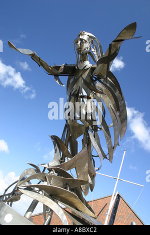 Le battant à l'extérieur de la sculpture Ange Mission to Seafarers, Belfast, en Irlande du Nord Banque D'Images